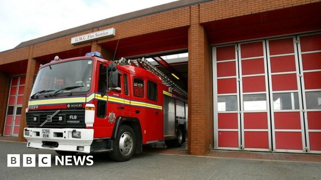 Avon Fire and Rescue Service’s IT system ‘crashes during 999 calls’