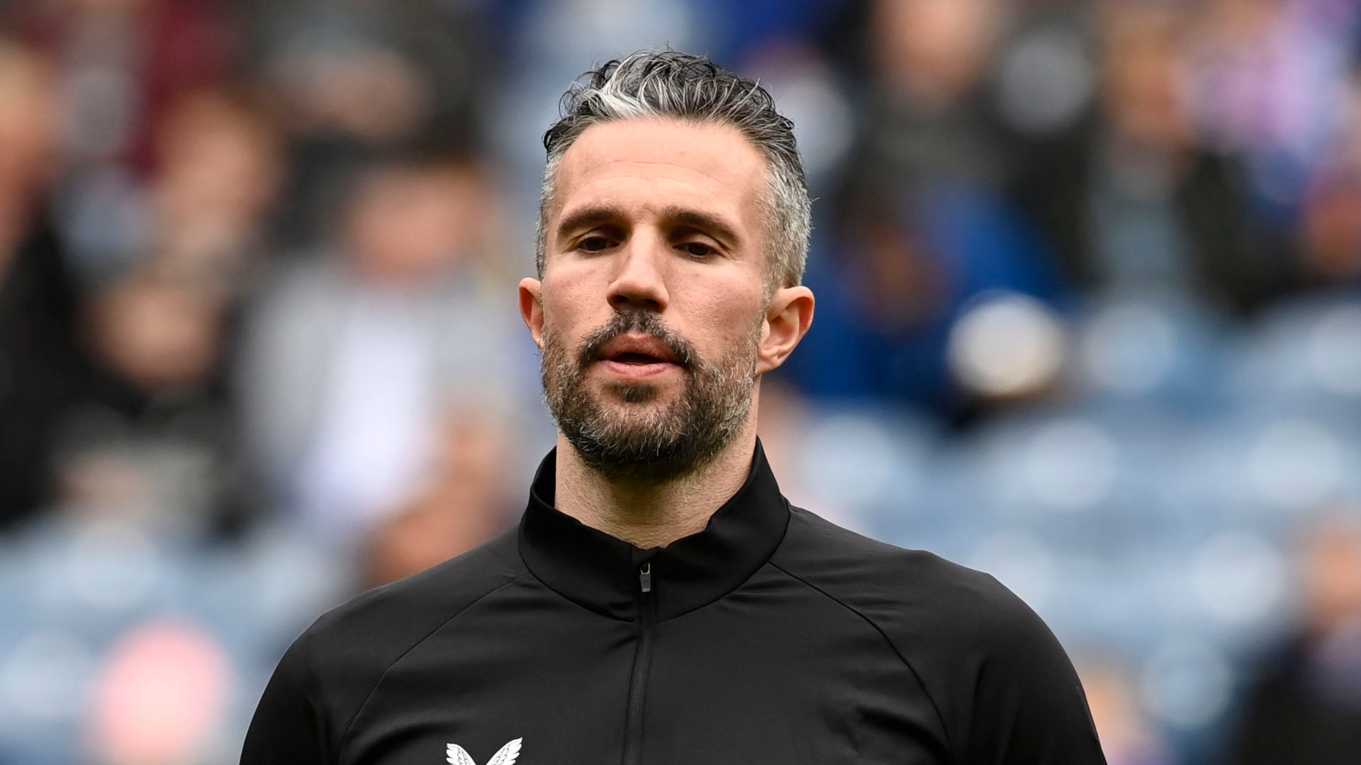 Van Persie starts career as head coach at Heerenveen